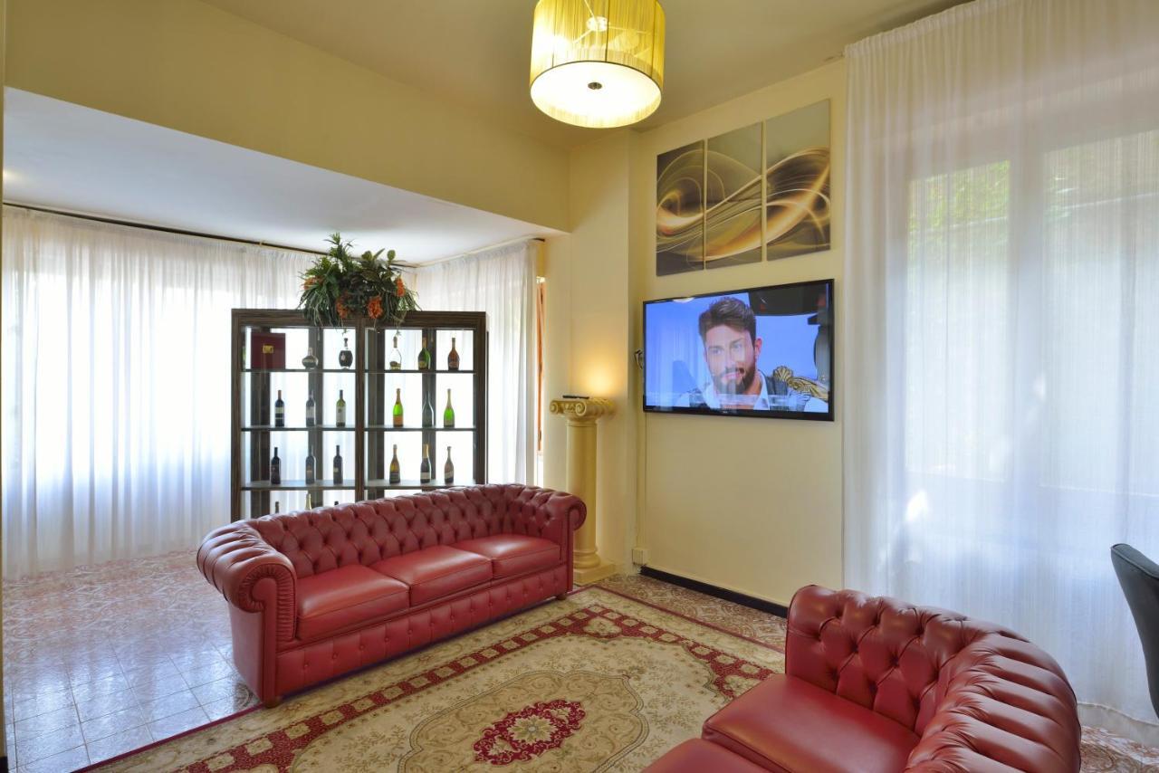 Hotel Attico 끼안챠노테르메 외부 사진