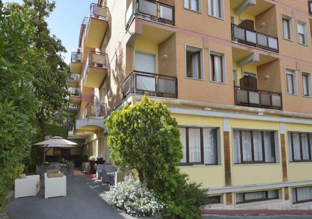 Hotel Attico 끼안챠노테르메 외부 사진
